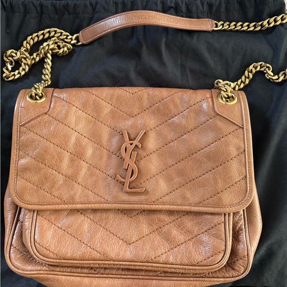 Saint Laurent Niki Bag Medium, Light Caramel - like new, box/card included - Picture 3 of 5